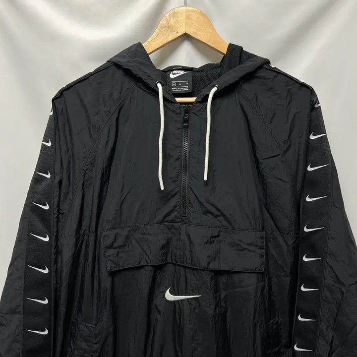 [BUNJANG] Nike Middle Swoosh Sideline Black Woven Anorak Jacket (International M / Domestic L) / [정품/L] 나이키 미들스우시 사이드라인 블랙 우븐 아노락