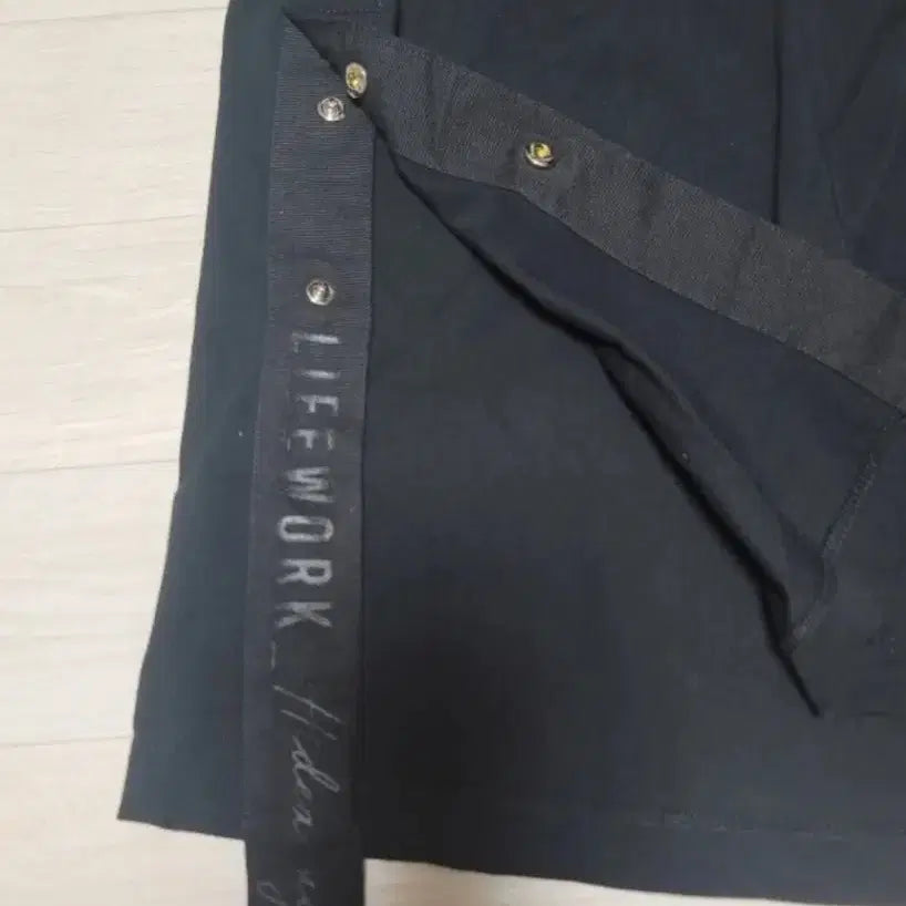 [BUNJANG] Life Work Black Short Sleeve T-Shirt / 라이프워크 블랙 반팔 티셔츠 FREE  상태좋아요