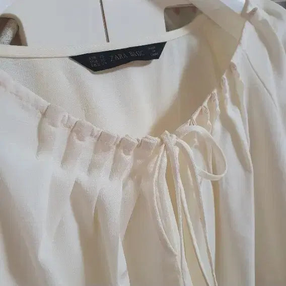 [BUNJANG] ZARA Lace Embroidered Blouse - Size 55 / 자라 블라우스/55