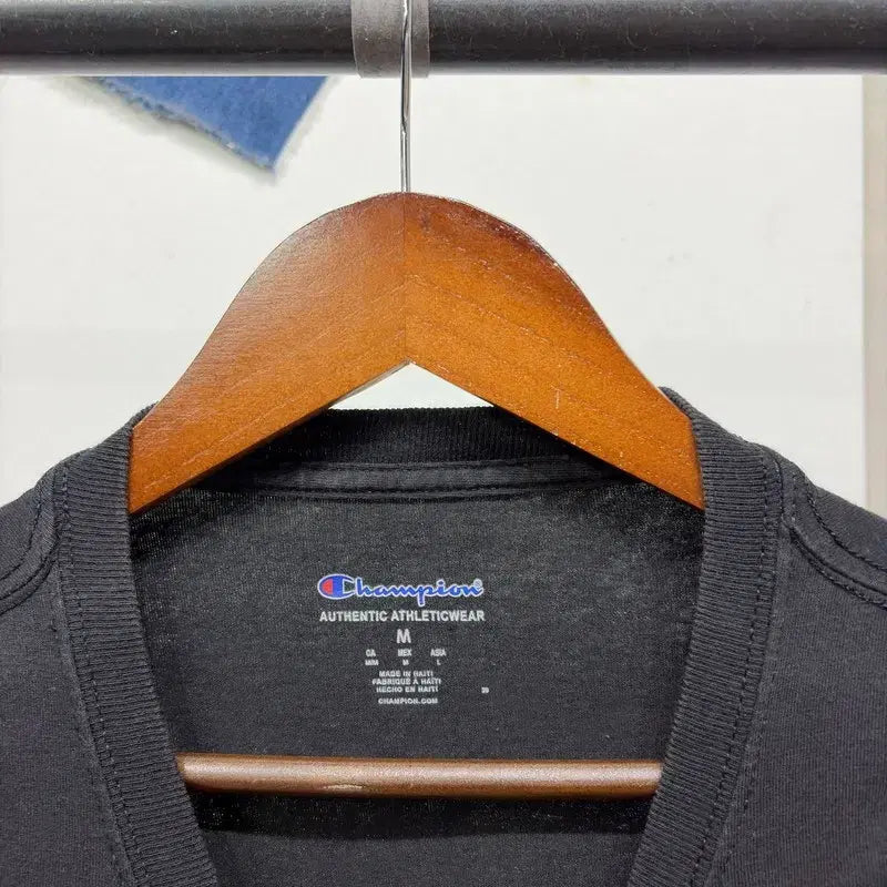 [BUNJANG] Champion Plain Black T-Shirt / (95) 챔피온 스트릿 캐주얼 무지 블랙 반팔 티