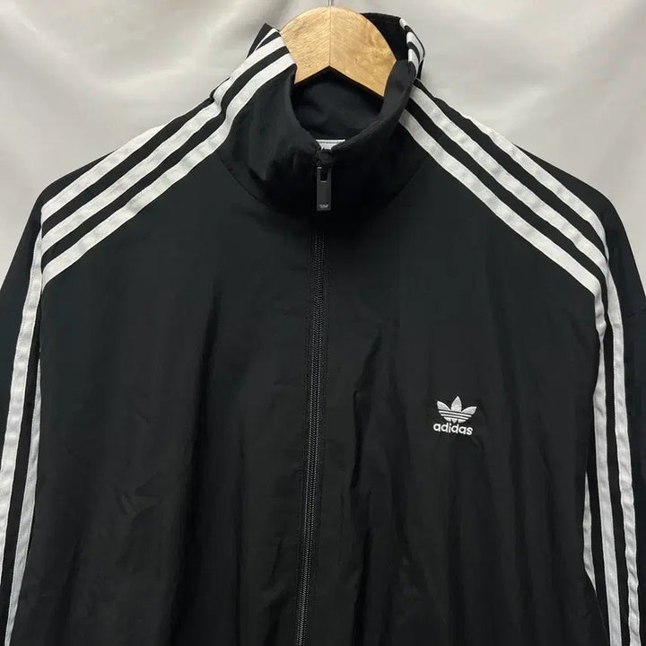 [BUNJANG] Adidas Europa Cropped Black Woven Windbreaker Jacket / [정품/M] 아디다스 유로파 크롭 블랙 우븐 윈드브레이커 바람막이