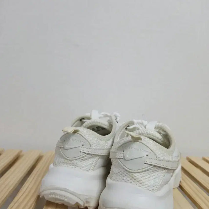 [BUNJANG] Nike TC7900 245 / 245나이키 TC7900  -900