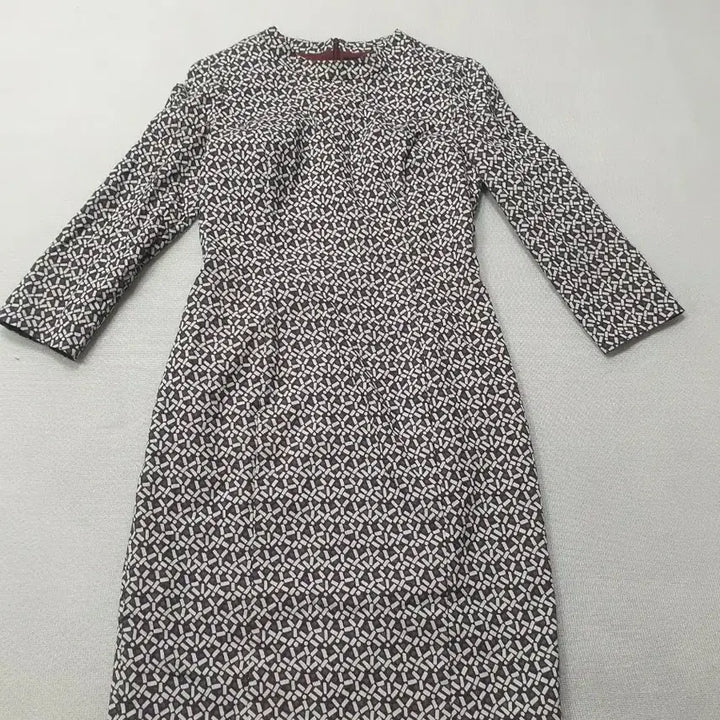 [BUNJANG] Minimum Pattern Print 3/4 Sleeve Dress / 미니멈 패턴 프린트 칠부 원피스 55 여성85
