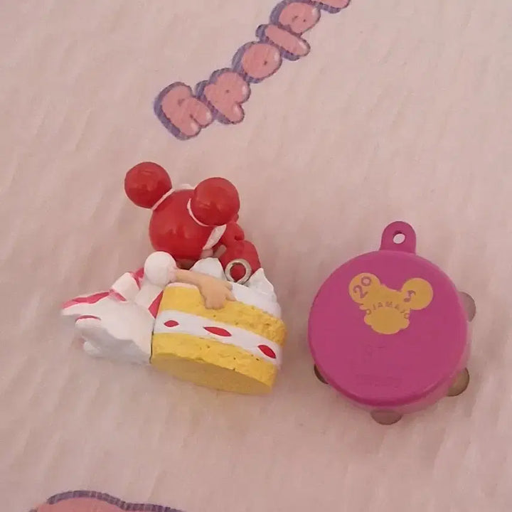 [BUNJANG] Magical Doremi Figure Cake Forti Patissiere Ver. &amp; 20th Anniversary Parara Charm / 꼬마마법사 레미 피규어 케이크 포르테 파티셰복 &amp; 20주년 파랄라 키링