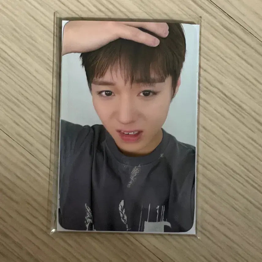 [SOLD OUT] 박지훈 Reflect MD 앞머리 포카