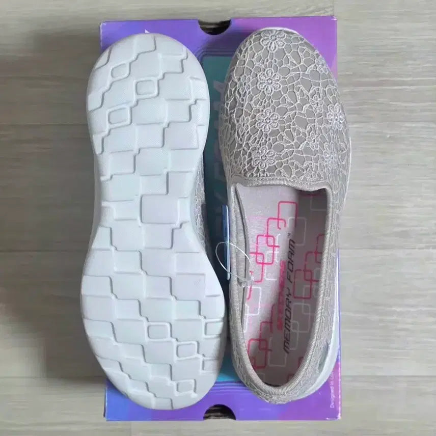 [BUNJANG] Skechers Memory Foam Slip-On Shoes / 스케쳐스 메모리폼 슬립온 [새상품]