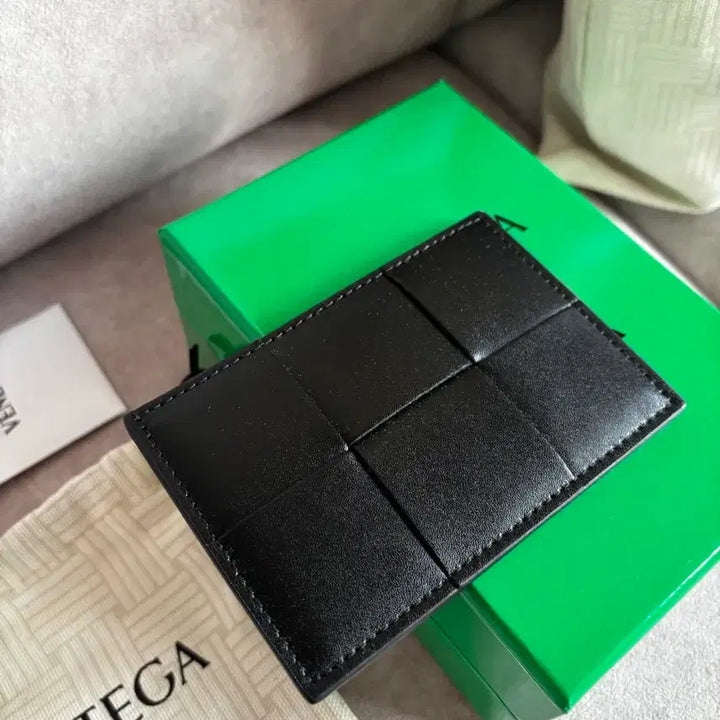 [BUNJANG] Bottega Veneta Unisex Card Holder / 보테가배네타 카드지갑 새상품