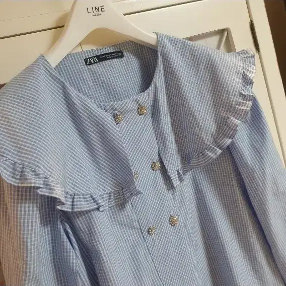 [BUNJANG] Zara Ruffle Blouse Stripe Pattern Women&