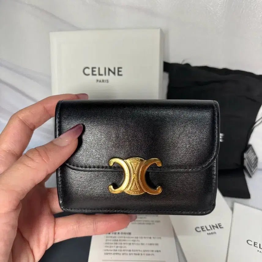 [BUNJANG] Celine Triomphe Card Holder Flap Black / [풀세트 | 크림인기] 셀린느 트리오페 카드홀더 플랩 블랙