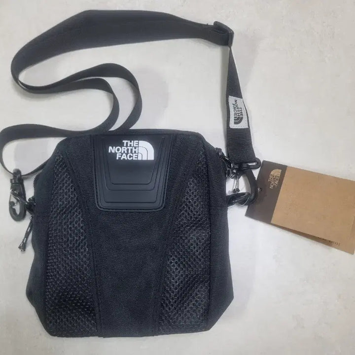 [BUNJANG] The North Face Black Mini Crossbody Bag / 노스페이스 블랙 미니 크로스백