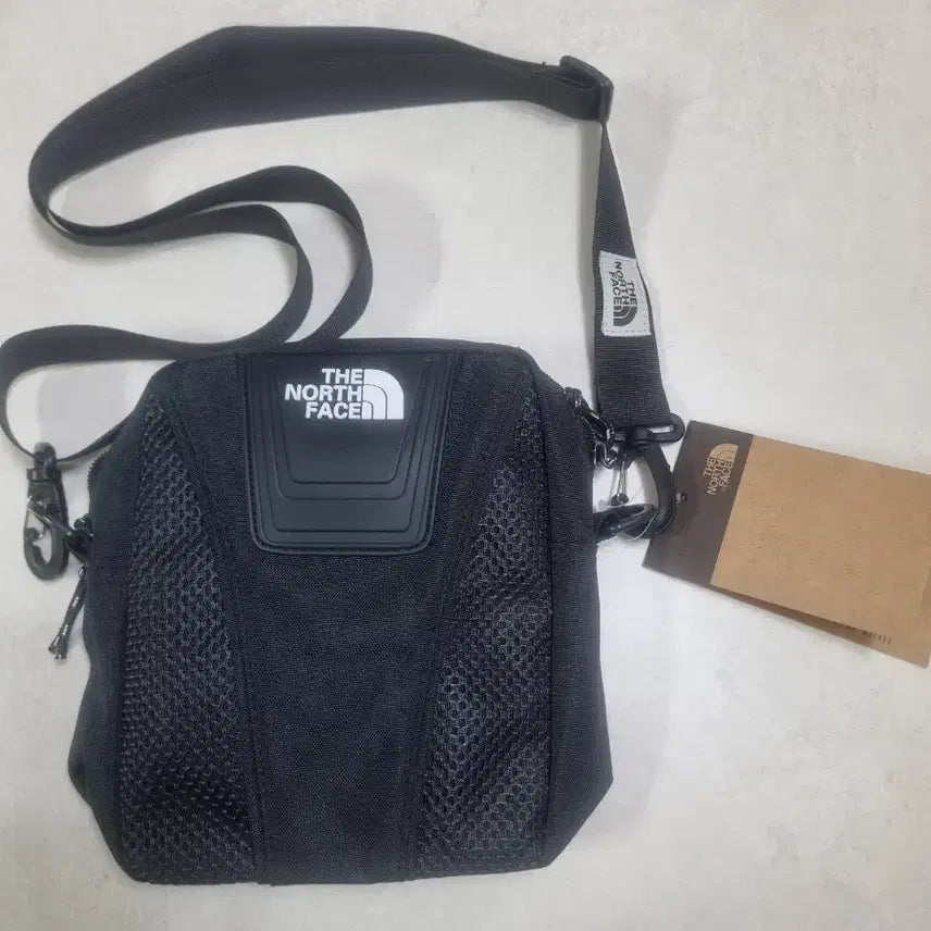 [BUNJANG] The North Face Black Mini Crossbody Bag / 노스페이스 블랙 미니 크로스백
