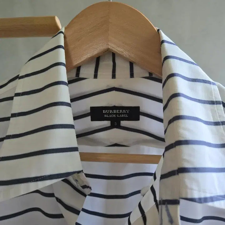 [BUNJANG] Burberry Black Label Striped Shirt / 버버리 블랙라벨 스트라이프 셔츠 / 일본판 고급 라인