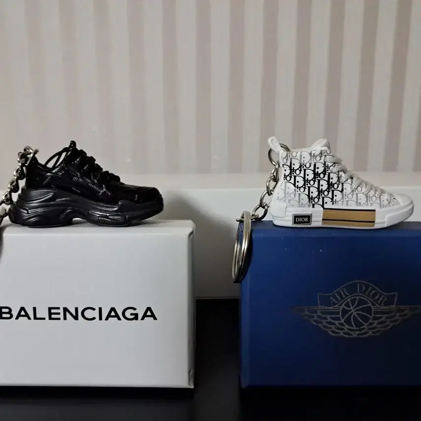 [BUNJANG] Sneaker Keychain (Balenciaga, Dior) / 신발 키링 새상품