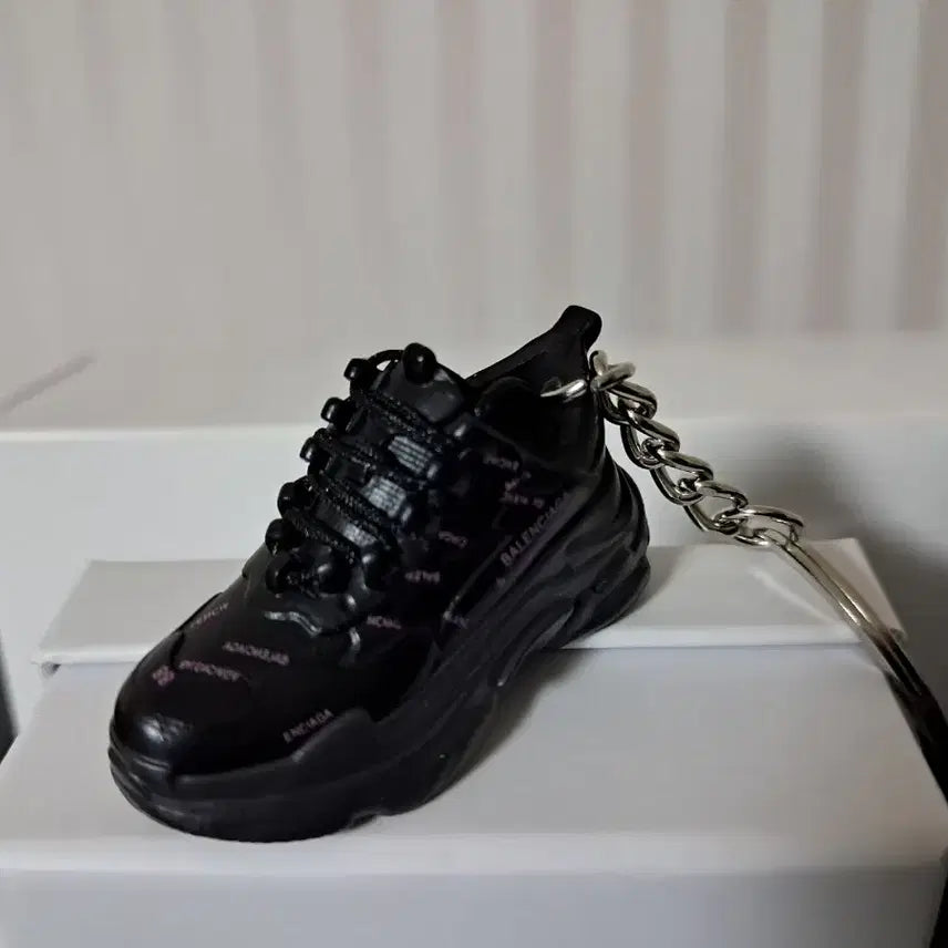[BUNJANG] Sneaker Keychain (Balenciaga, Dior) / 신발 키링 새상품