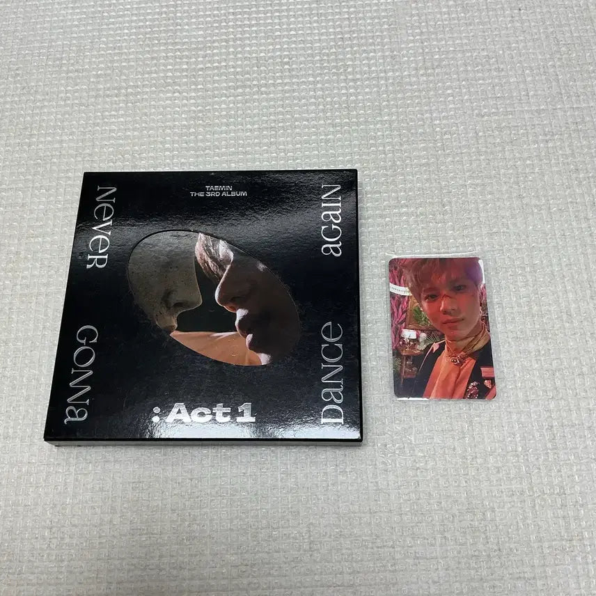 [BUNJANG] SHINee Taemin Never Gonna Dance Again: Act 1 Photocard Bundle Set / 포카포함 샤이니 태민 Never Gonna Dance Again Act1