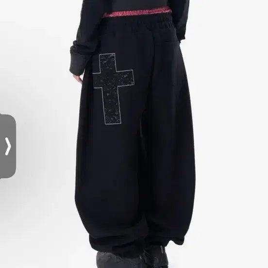 [BUNJANG] ACAM Laced CROS2 Patch Sweatpants / 아캄 레이스 스웻팬츠 Laced CROS2 Patch Sweatpants