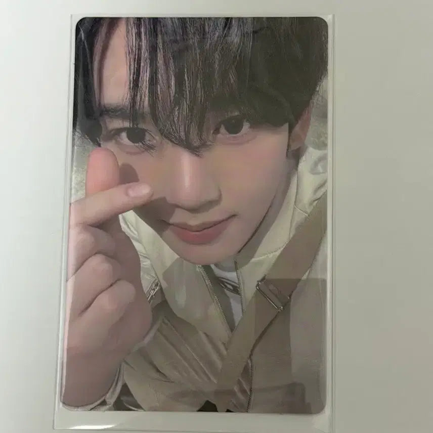 [BUNJANG] ZB1 Han Yu Jin BLUE PARADISE Photocard / 제베원 앤더블 한유진 BLUE PARADISE 포카
