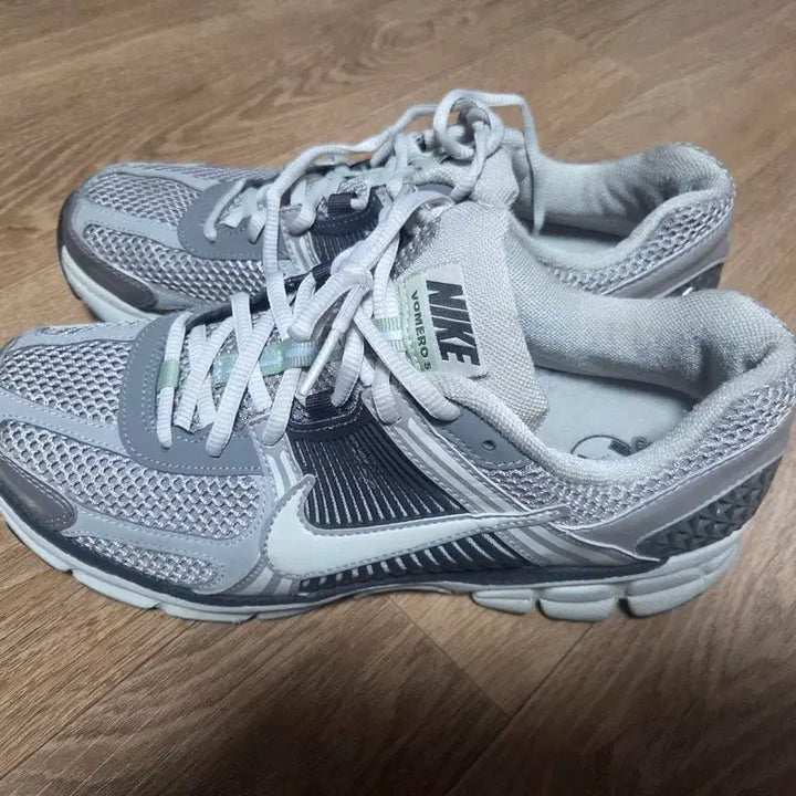 [BUNJANG] Nike Zoom Vomero 5 Cobblestone Flat Pewter Men&