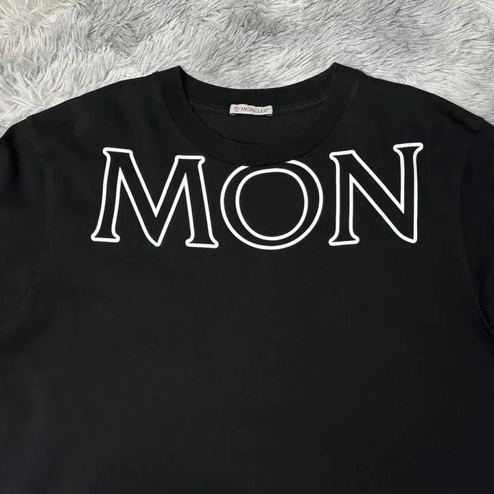 [BUNJANG] Moncler Big Logo Black Short Sleeve T-Shirt / 몽클레어 빅로고 블랙 반팔