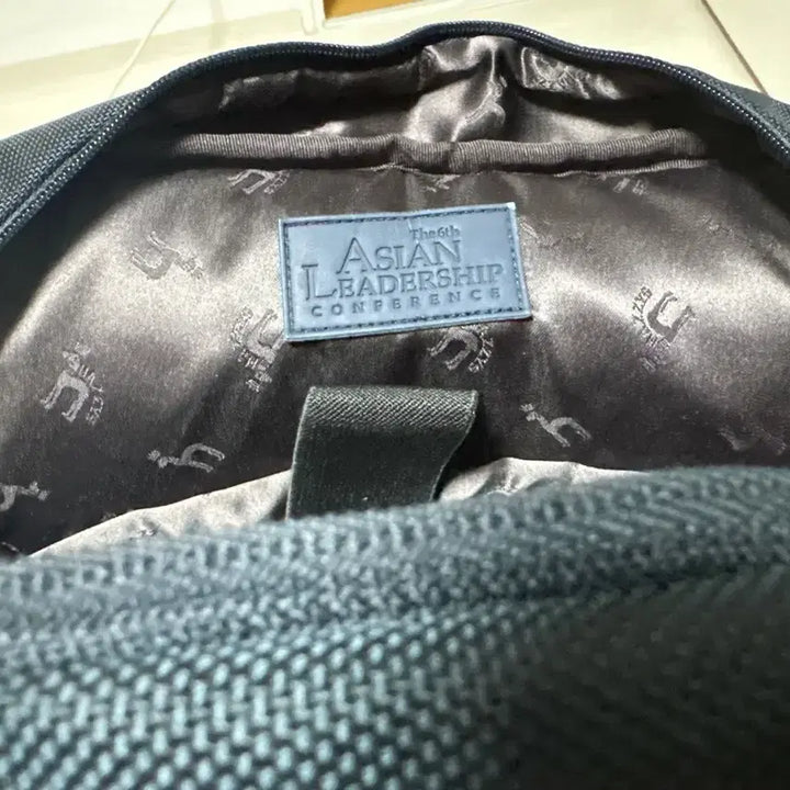 [BUNJANG] Hazzys Navy Backpack / (새제품) 헤지스 HAZZYS 네이비 백팩