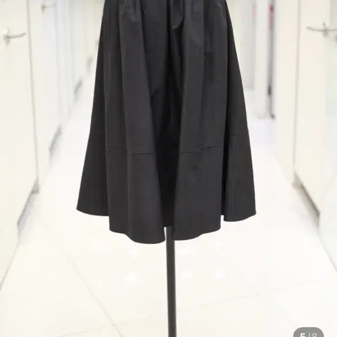 [BUNJANG] VOV Black Flare Midi Skirt / VOV 블랙 플레어 스커트