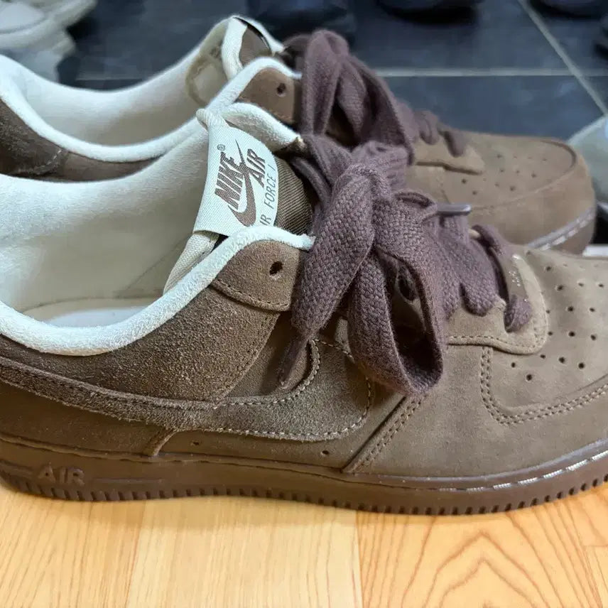 [BUNJANG] Nike Air Force Kakao Wow / (W) 나이키 에어포스 카카오 와우 285