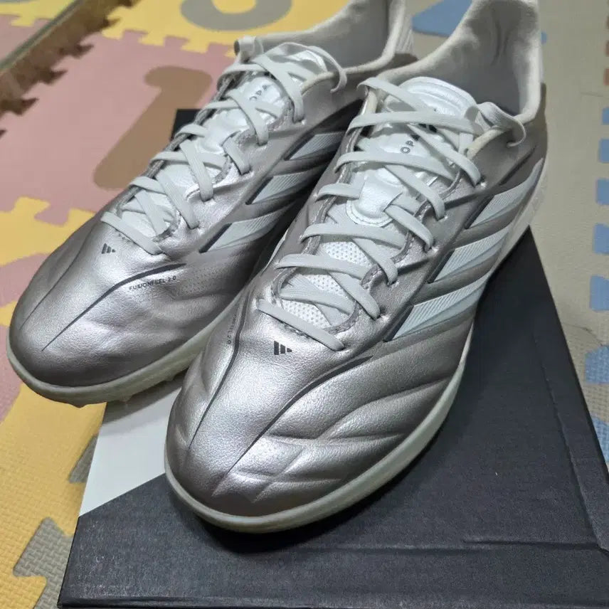 [BUNJANG] Adidas Copa Pure 4 Pro TF Soccer Cleats - 260mm / 아디다스 코파 퓨어 4 프로 TF 260