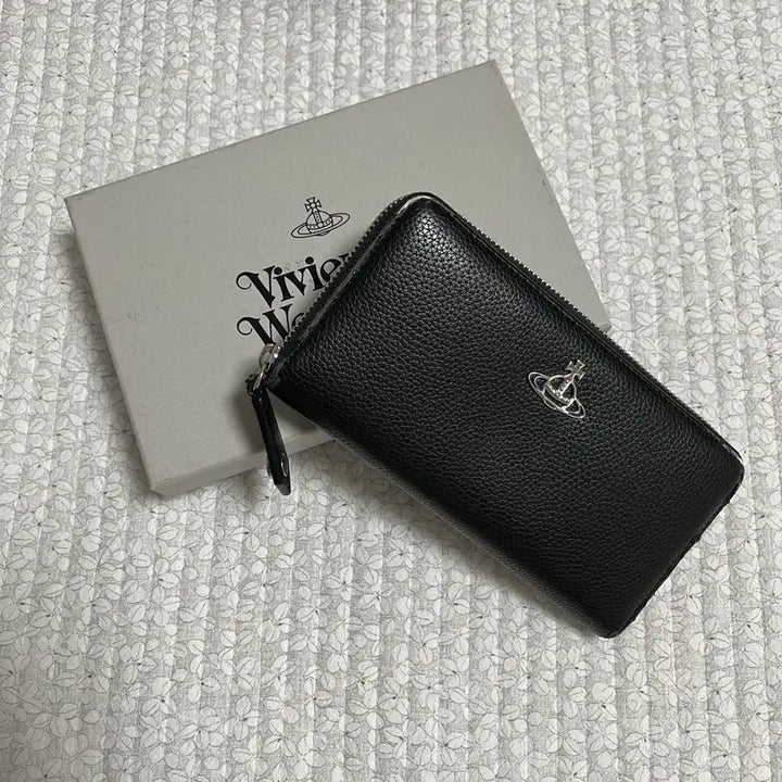 [BUNJANG] Vivienne Westwood Joanna Round Zipper Long Wallet / [비비안웨스트우드] 조안나 라운드 지퍼 장지갑