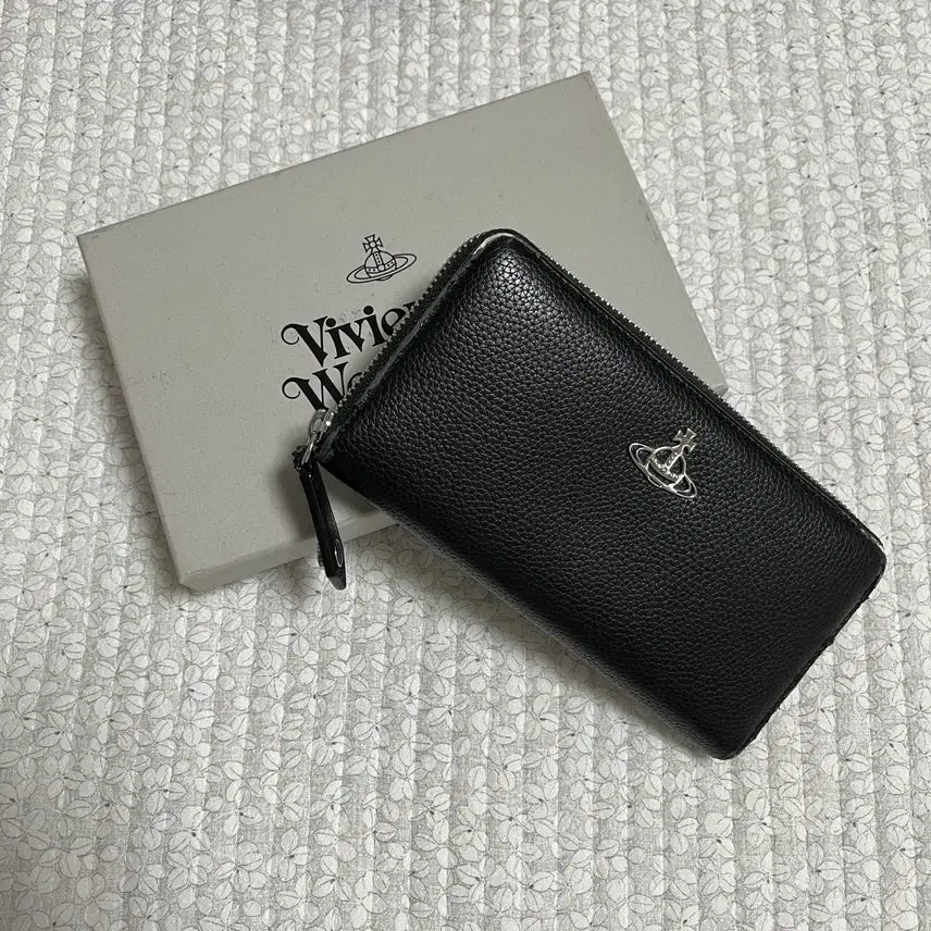 [BUNJANG] Vivienne Westwood Joanna Round Zipper Long Wallet / [비비안웨스트우드] 조안나 라운드 지퍼 장지갑