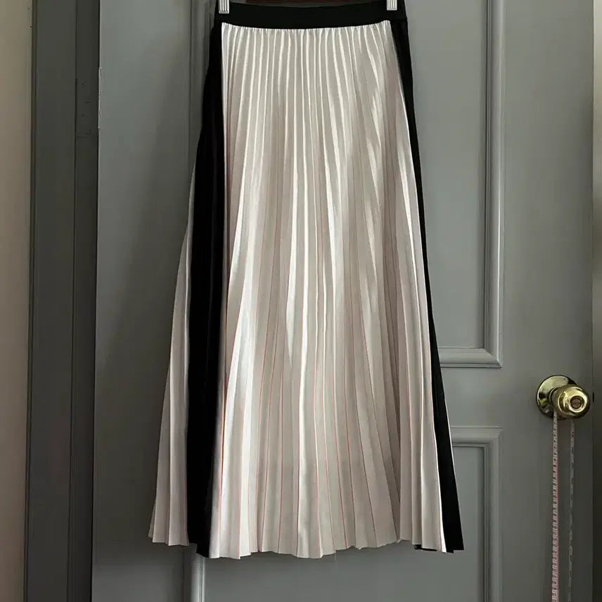 [BUNJANG] Maje Pleated Long Skirt Size 1 / 마쥬 플리츠 스커트 1사이즈