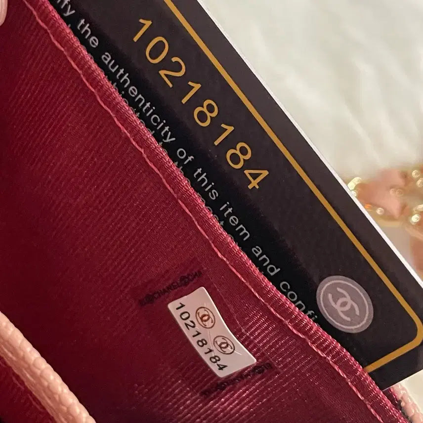 [BUNJANG] Chanel Classic Wallet Strawberry Milk Pink / [새상품]샤 딸기우유 클래식 체인지갑