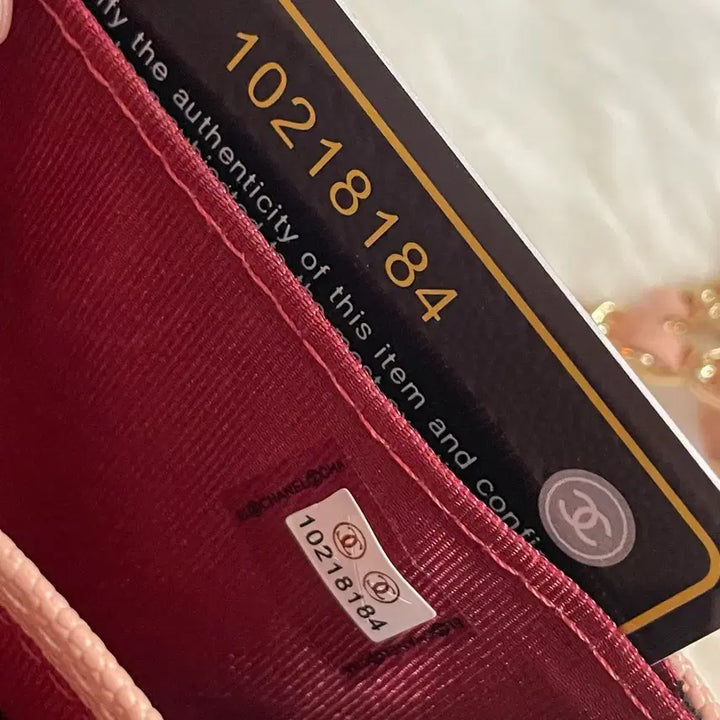 [BUNJANG] Chanel Classic Wallet Strawberry Milk Pink / [새상품]샤 딸기우유 클래식 체인지갑