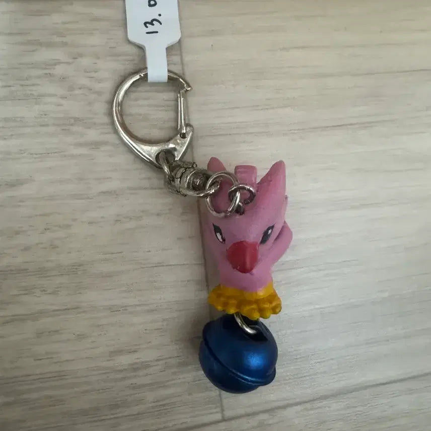 [BUNJANG] Piyomon Bell Charm Keychain / 피요몬 방울 키링