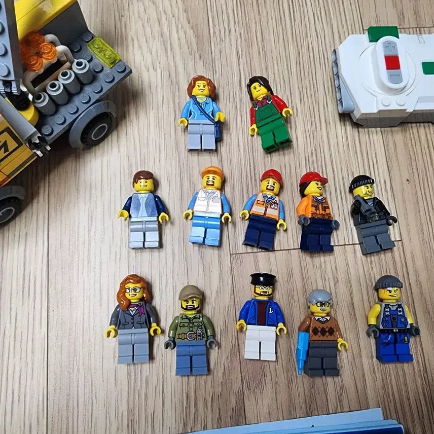 [BUNJANG] LEGO City Cargo Train 60198 Full Set / 레고 시티 화물 열차 60198 풀세트