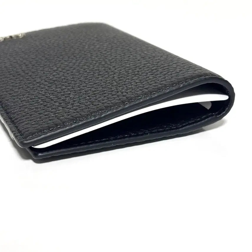 [BUNJANG] Gucci Leather Logo Passport Wallet / [P급/백화점] 구찌 레더 로고 여권지갑