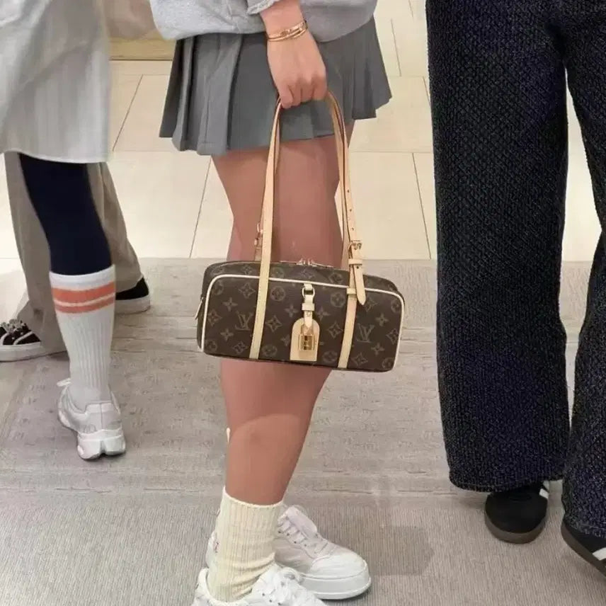 [BUNJANG] Louis Vuitton East West Shoulder Bag / [새상품/풀박스] 루이 행온 이스트 웨스트 숄더 백