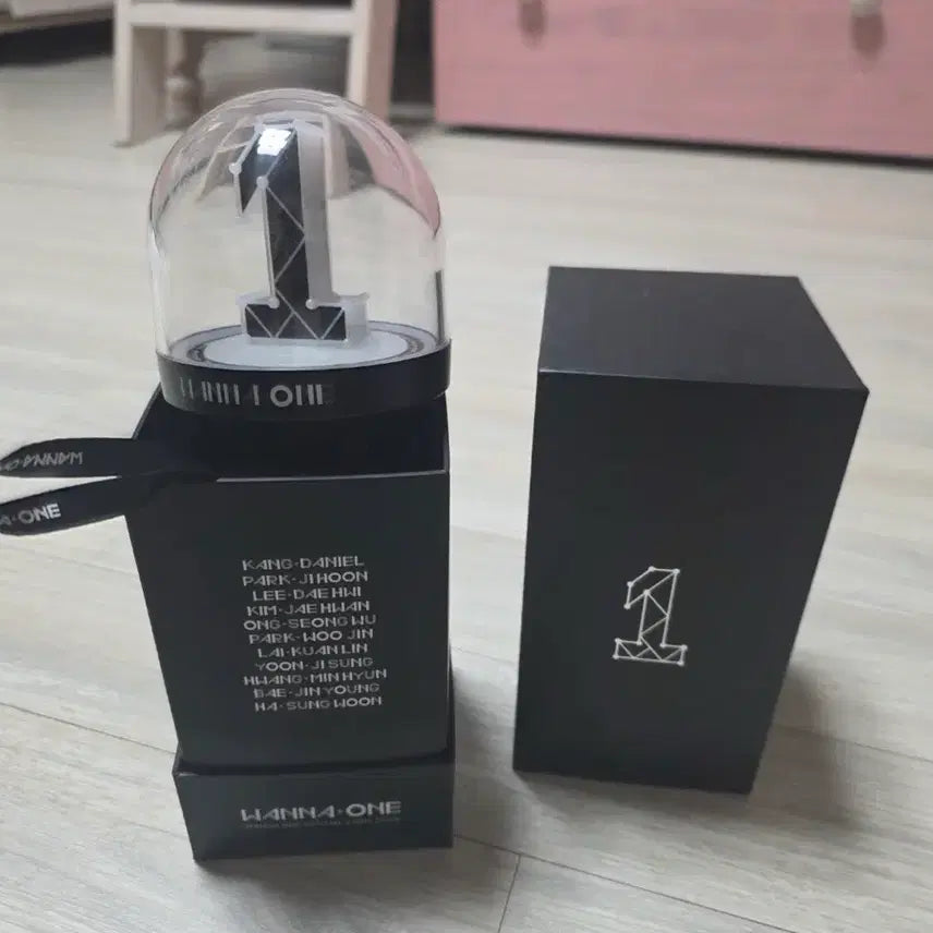 [BUNJANG] Wanna One Wanne-bong Official Lightstick (Opened, New Condition) / 워너원 응원봉 너블봉 판매 ( 개봉만 한 새상품 )