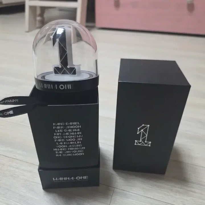 [BUNJANG] Wanna One Wanne-bong Official Lightstick (Opened, New Condition) / 워너원 응원봉 너블봉 판매 ( 개봉만 한 새상품 )