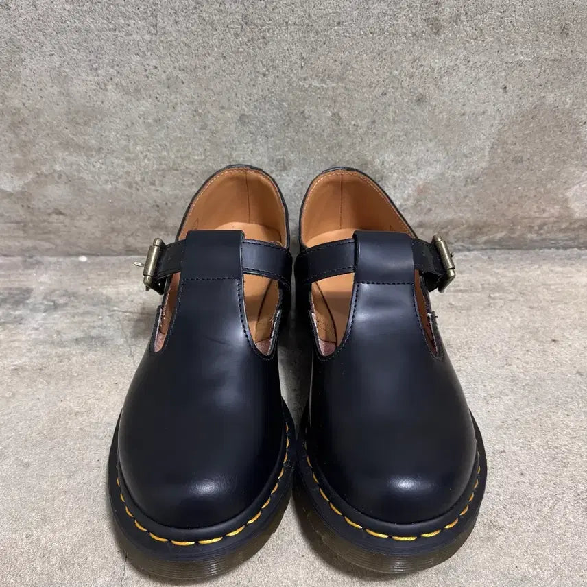 [BUNJANG] Dr. Martens Polly Mary Jane Shoes UK7 / 닥터마틴 폴리 메리제인 슈즈 uk7 240