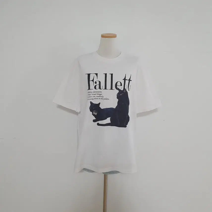 [BUNJANG] Fallett Cat Printing Short Sleeve T-Shirt / No.26043018 Fallett 고양이 프린팅 반팔 티셔츠