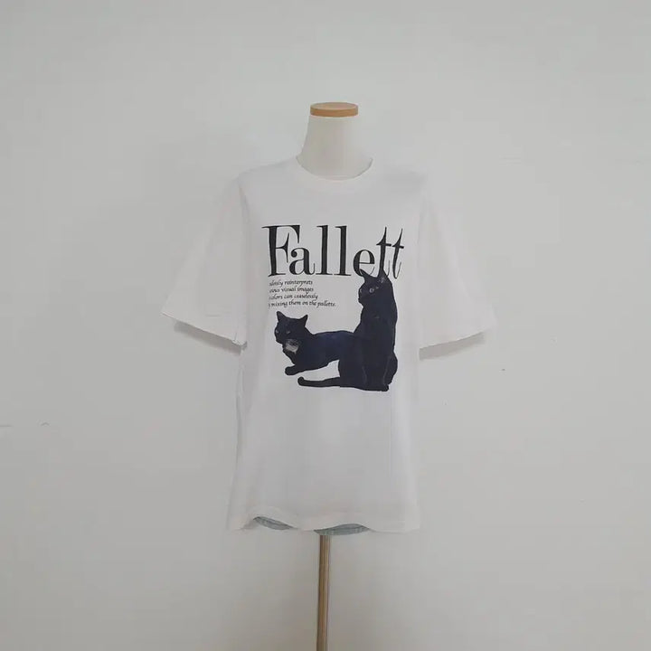 [BUNJANG] Fallett Cat Printing Short Sleeve T-Shirt / No.26043018 Fallett 고양이 프린팅 반팔 티셔츠