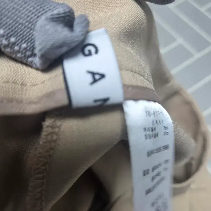 [BUNJANG] Morgan Beige Pleated Women&