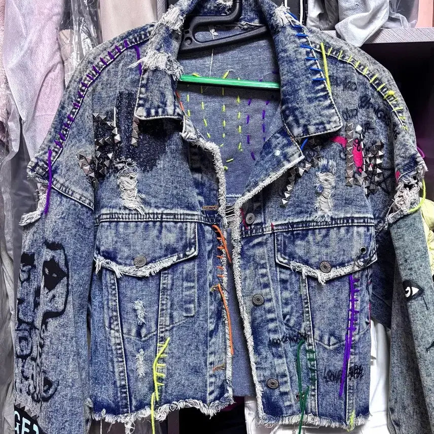 [BUNJANG] Limit Patch Studded Denim Jacket / 리미미트 패치 찡 청자켓 /실물보장