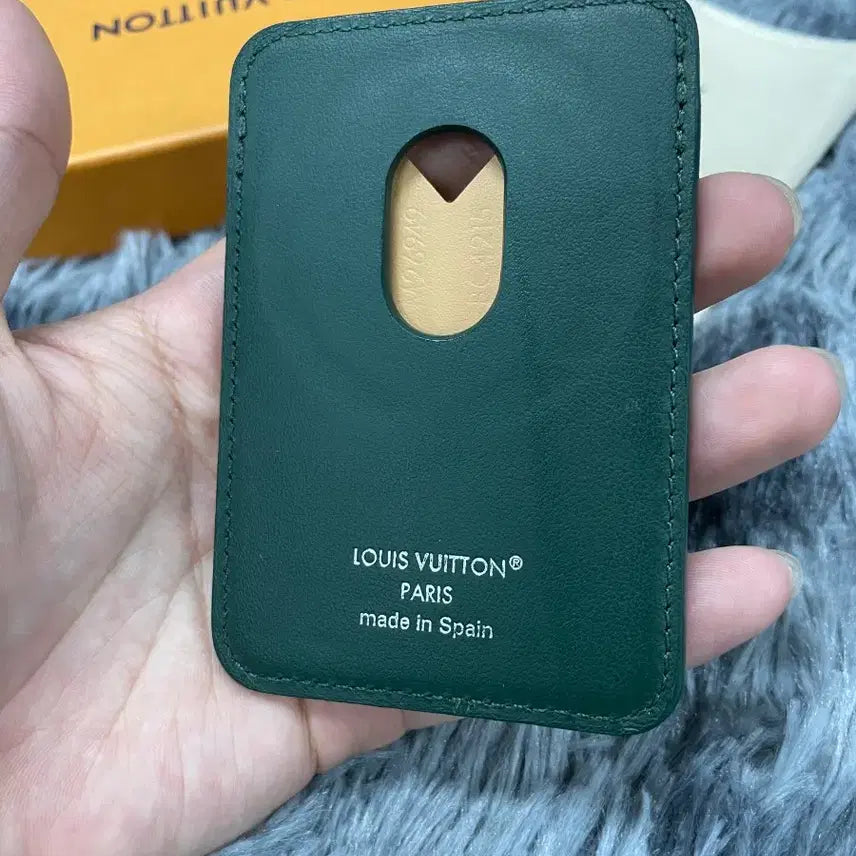 [BUNJANG] Louis Vuitton 26SS Heritage MagSafe Magnetic Card Holder Green / [새상품급/26ss] 루이비통 헤리티지 맥세이프 마그네틱 카드지갑