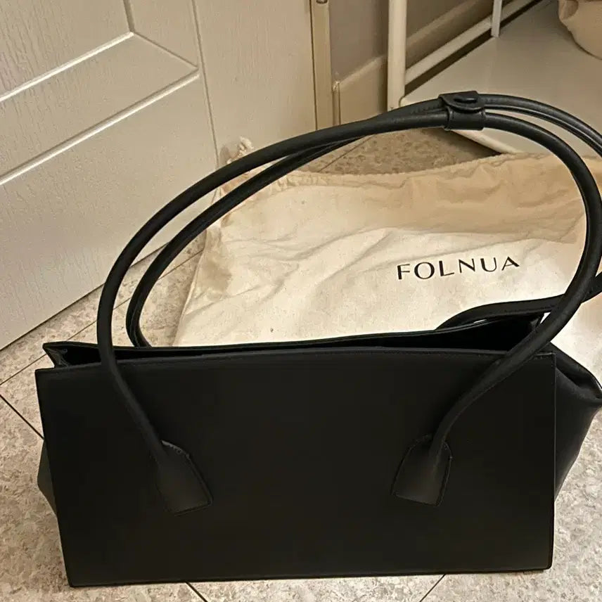 [BUNJANG] Polnuea Shoulder Bag / 폴뉴아 숄더백