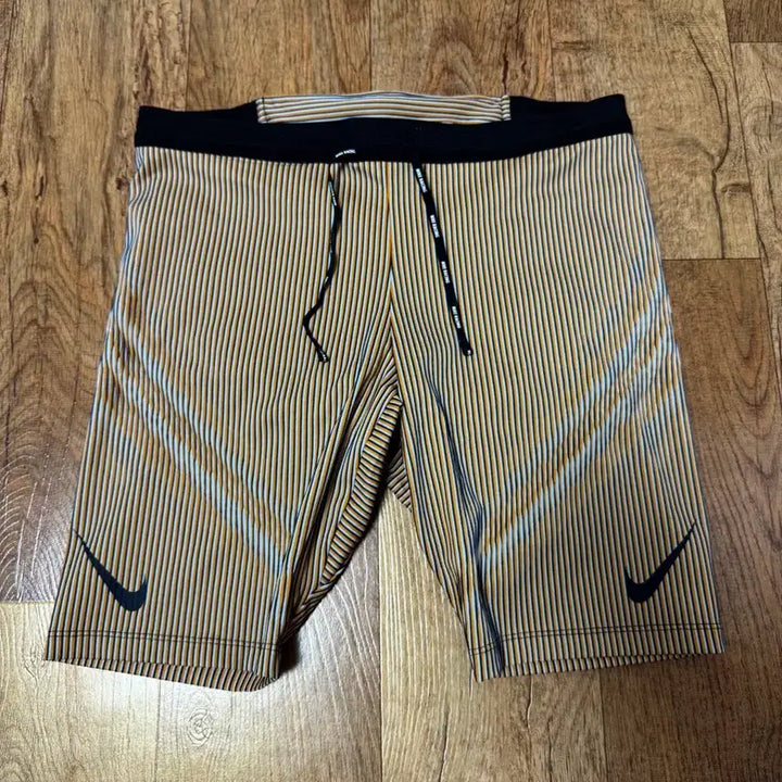 [BUNJANG] Nike Dri-FIT ADV Aeroswift Running Half Tights Brown / [XL] 나이키 드라이핏 ADV 에어로스위프트 러닝 하프 타이즈 브라운