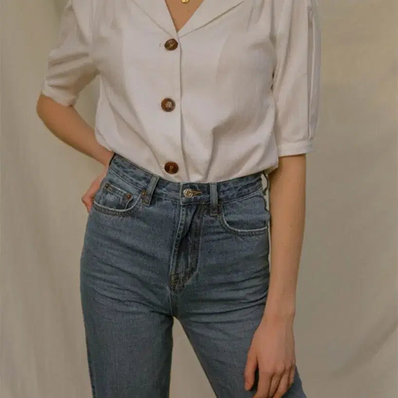 [BUNJANG] LENINA Puff Shoulder Blouse White / LENINA 르니나 퍼프 숄더 블라우스 화이트