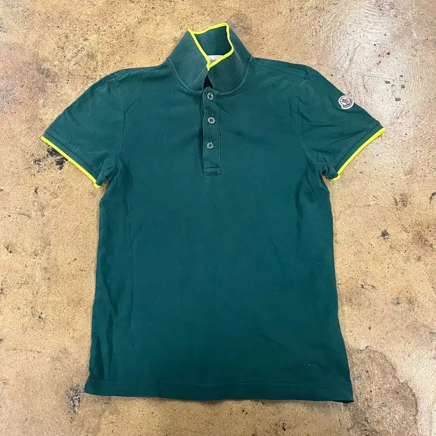 [BUNJANG] Moncler Green Collar Short-Sleeve T-Shirt (Authentic, XS) / [정품/XS] 몽클레어 그린 카라 반팔 티셔츠