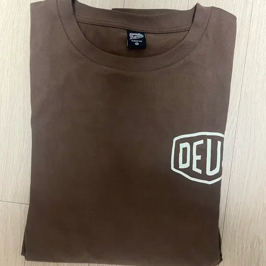 [BUNJANG] Deus Long Sleeve Brown / 데우스 롱슬리브 브라운