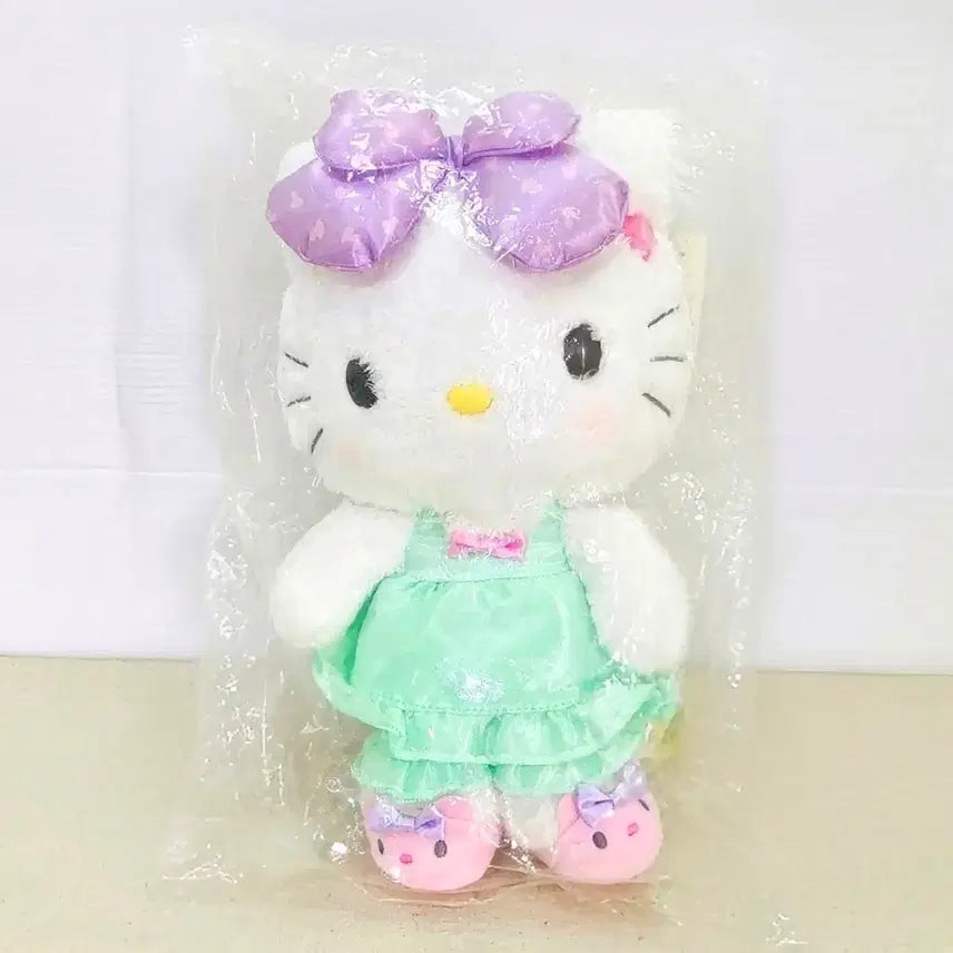 [BUNJANG] Sanrio "Tosuki Kitty" Bunny Kitty Plush Doll (2014) / 토슬키 키티,토끼 키티 인형,2014년 토끼키티, 바니 키티
